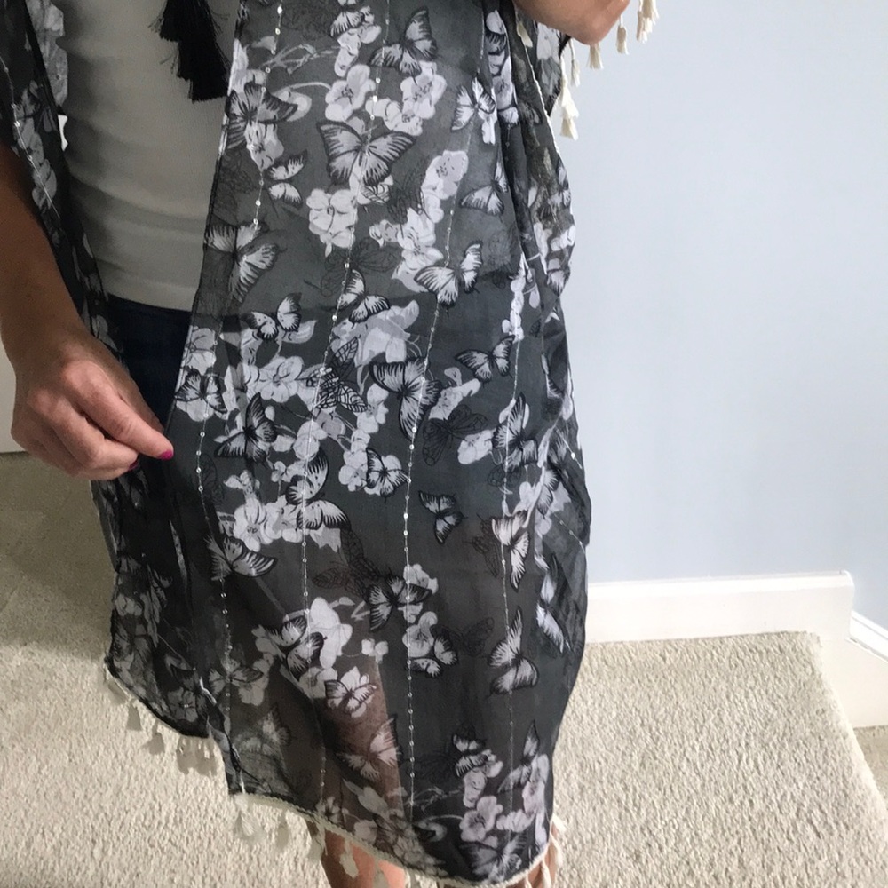 ♥️LAST 1♥️Floral Print Kimono - Picture 7 of 7